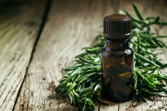 25-Uses-for-Tea-Tree-Oil-Keeper-of-the-Home-feat-575×383